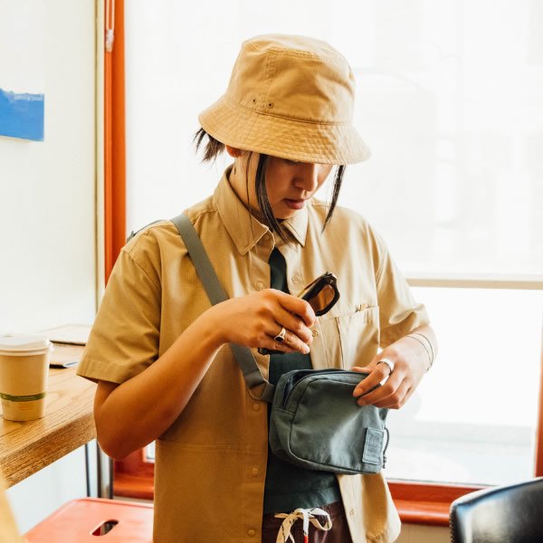 DIRT BUCKET HAT