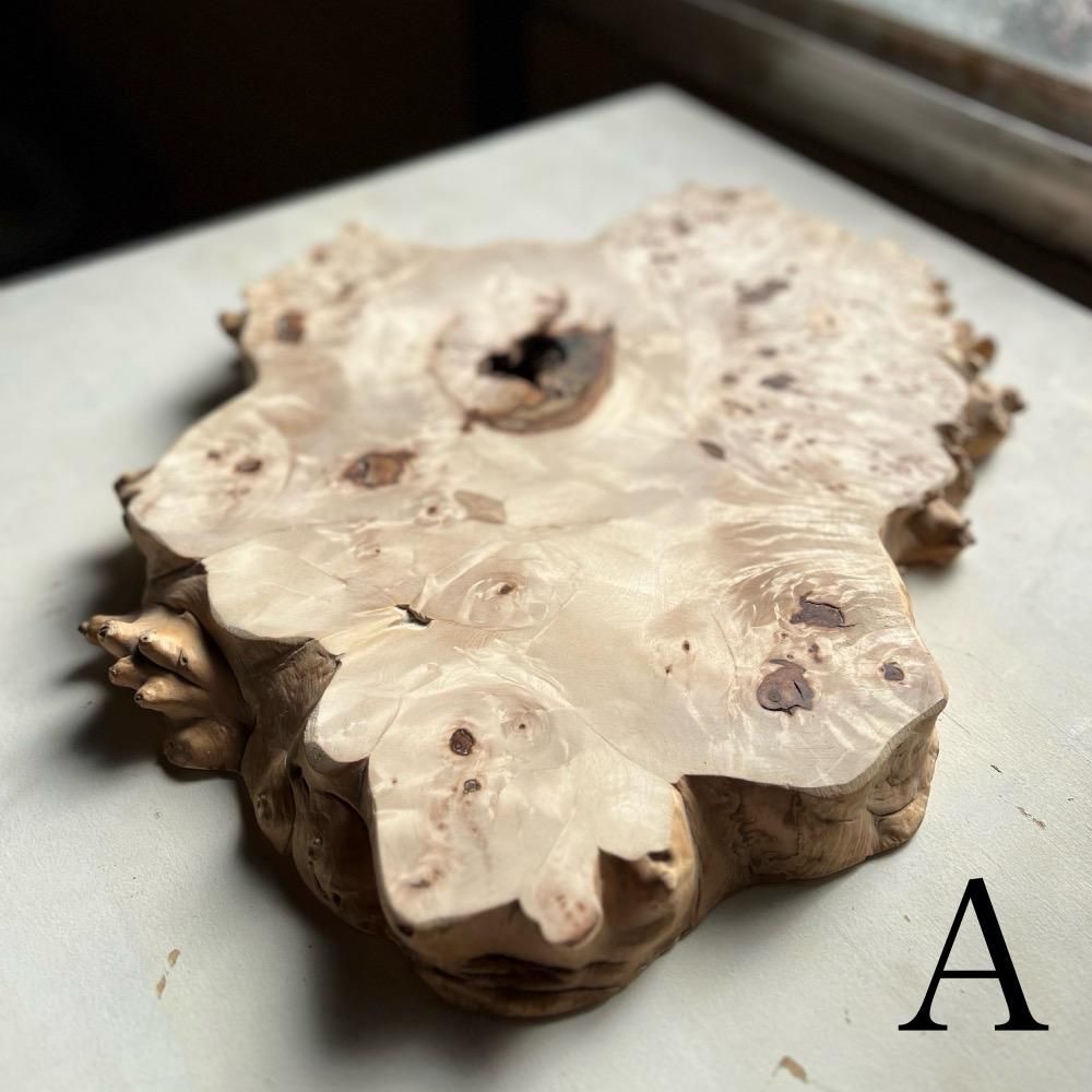 【予約中！】 トチの”杢杢”花台 - ホームーセンターバリカンズ 木工、竹工芸