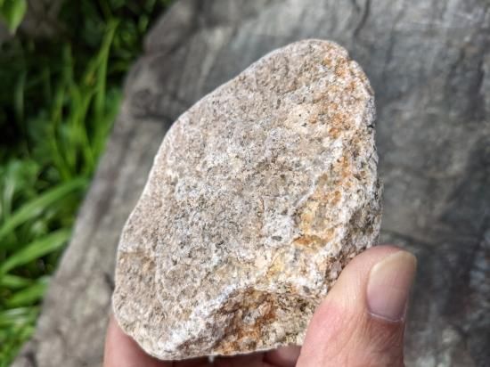 噂の日本の鉱石～！！ 鳥取県産【三朝温泉ラジウム鉱石】 約