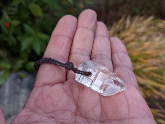 モンドクォーツ タンザニア産 激レア 高品質 天然石 パワーストーン モンドクォーツ 高品質タンザニア産水晶原石の通販/販売 |【鬮石