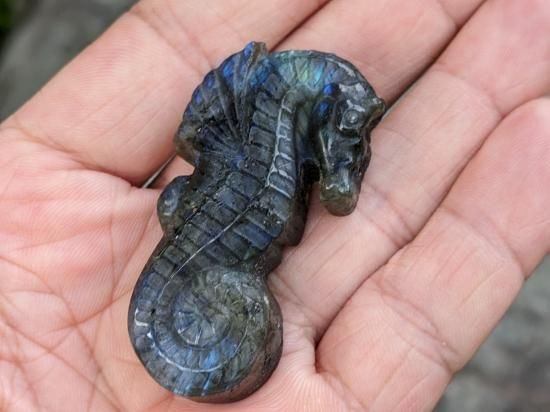 天然石 トロレアイト カービング 九尾君 No.789 天然石 トロレアイト