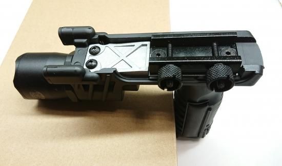 UFC S&T シュアファイア M910タイプ BK バーティカルフォア