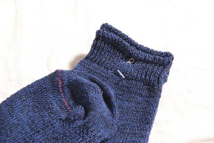 mauna kea オーガニック平編み2段切り替えの靴下（3色展開） ユニセックスの画像です