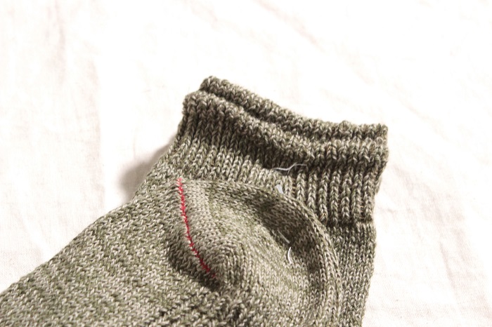 mauna kea オーガニック平編み2段切り替えの靴下（3色展開） ユニセックスの画像です