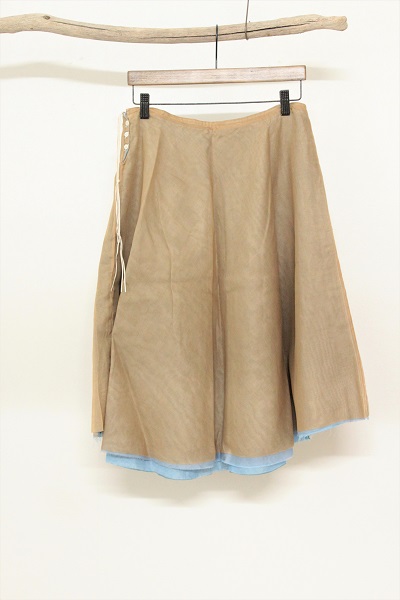 TENNE handcrafted modern 4枚スカート ベージュ/グレー/ブルーグリーン/サックスの画像です。