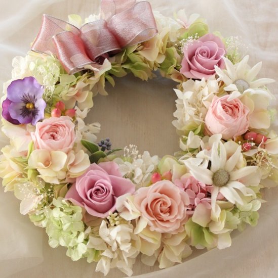 母の日　ご両親贈呈　お祝い　プリザーブドフラワーリース　 ピンクのバラがフェアリィでかわいい！｜プリザーブドフラワー・高級造花のフラワーリース通販『ＡＦＩＮO』