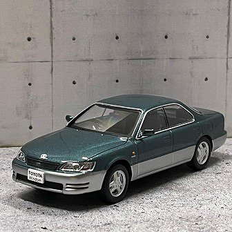 TOYOTA WINDOM (VCV10/VCV11) 1991 Greenmetallic/Greymetallic 1