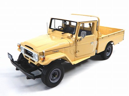 TOYOTA Land Cruiser (BJ40/FJ40) Pick Up Beige 1/18KYOSHO 08958BE G