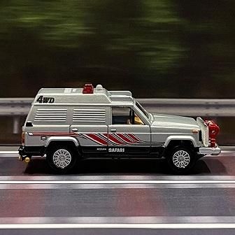 西部警察 サファリ 4WD TOMICA Premium Unlimited 10 G-6701