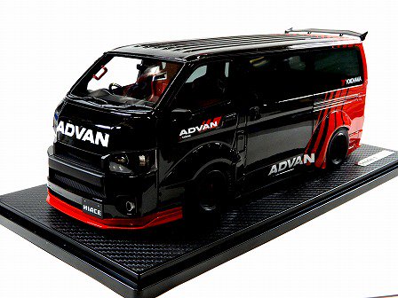 ignition model』 T・S・D WORKS HIACE Black／Red (1／18 Scale