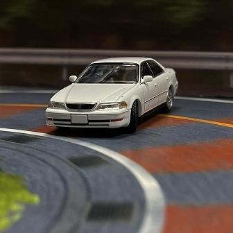 TOYOTA MARKII (JZX100) 2.5 TOURER V 1998 White 1/64 TOMYTEC TOYOTA MARKII (JZX100) 2.5 TOURER V 1998 White 1/64 TOMYTEC