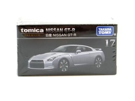 NISSAN R35 GT-R Silver 1/62 TOMICA Premium 17 J-980 - Gallery