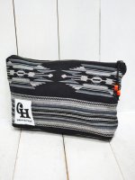【GRAB IN HOLLYWOOD】NATIVE JACQUARD POUCH /A