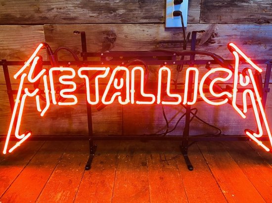 Metallica ネオンライト 通販商品ページ