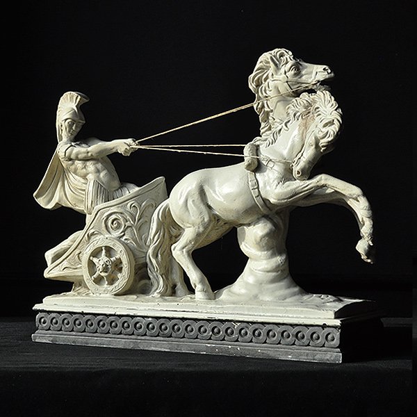 アンティーク アイアン ヴィンテージ チャリオット像の彫刻、ローマのチャリオット - 置物
