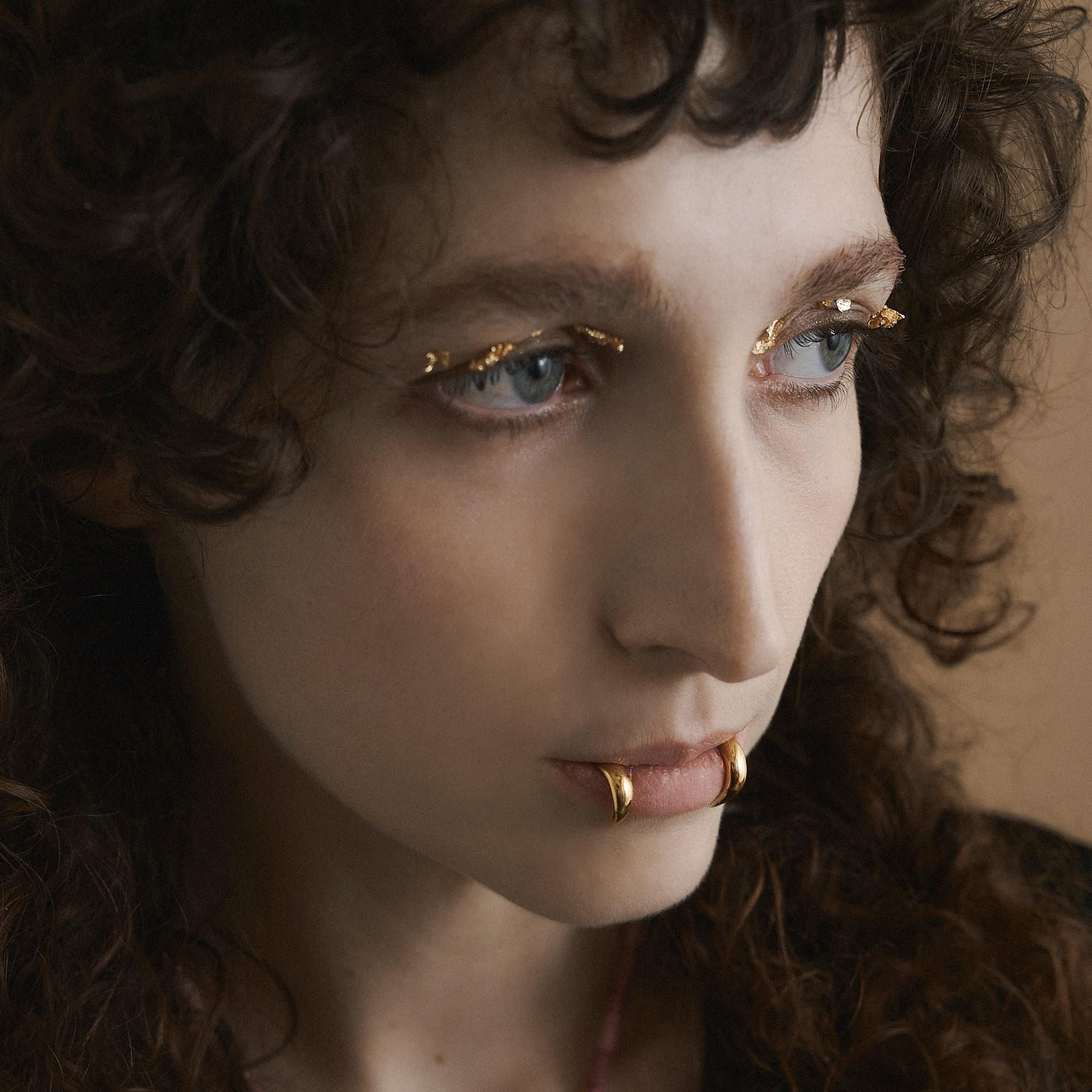 "eimiess" Lip ring��Fangs Gold