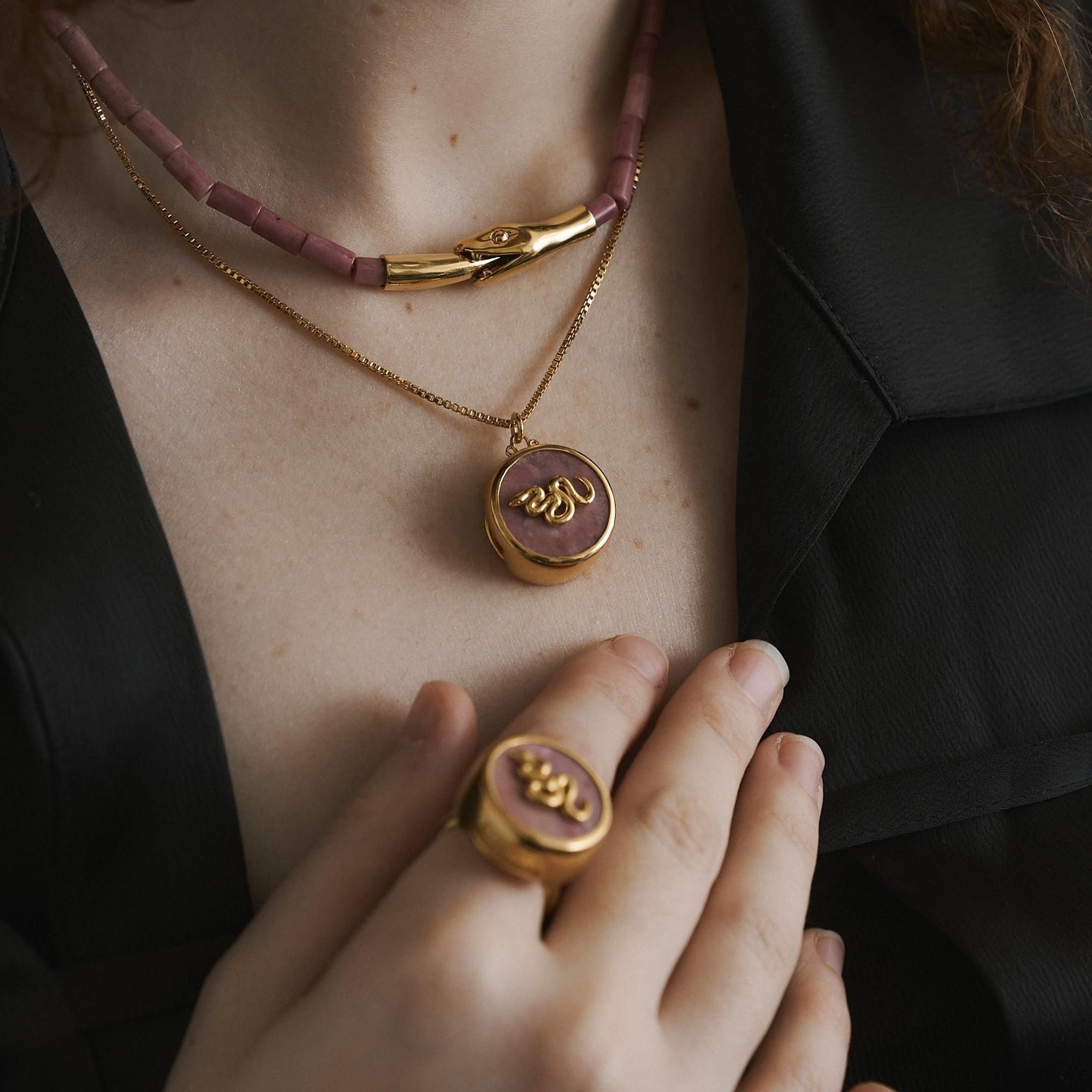 "eimiess" Necklace��Medical Alchemist Pink