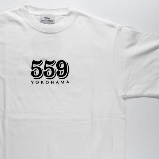 Maaaiページです 559 Embroidery Tee (White) - MAX ORIDO Official Store