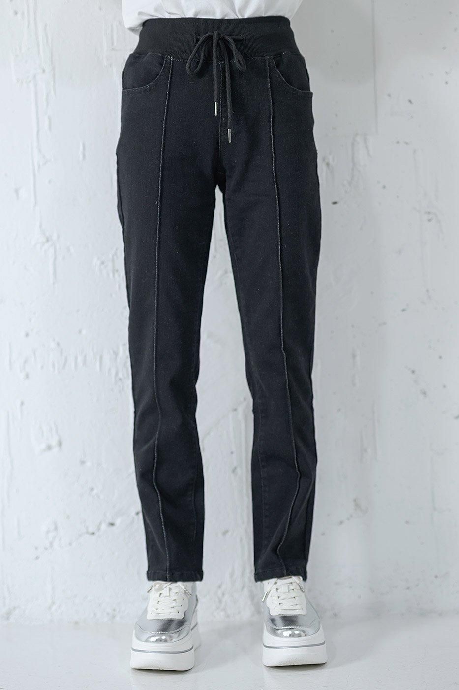 【新品未使用】GANNI ブラック ストレートデニム ガニー(GANNI)ジーンズ | アウトネット(THE OUTNET)なら最大70%OFF