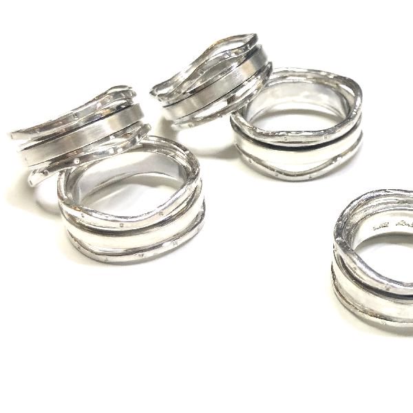 全国宅配無料 Three kensscratch silver metal spin Fortune ring