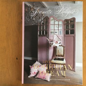 <img class='new_mark_img1' src='https://img.shop-pro.jp/img/new/icons10.gif' style='border:none;display:inline;margin:0px;padding:0px;width:auto;' />ǽ Boek Living the Bohemian Dream