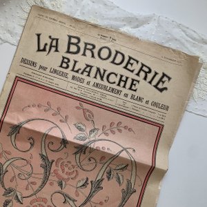 <img class='new_mark_img1' src='https://img.shop-pro.jp/img/new/icons1.gif' style='border:none;display:inline;margin:0px;padding:0px;width:auto;' />La Broderie Branche1928B