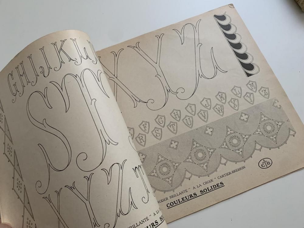 Alphabets & Festons No3 刺繍図案集