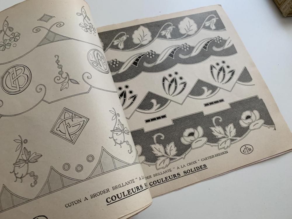 【美品】カブトプス 1st ED 9/62 ★ （フランス語版） RARE フランス刺繍と図案129集 戸塚刺しゅうコレクション1 | 戸塚