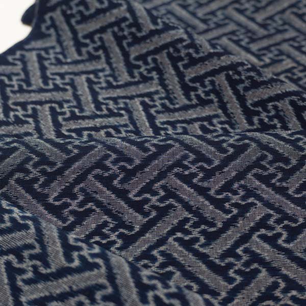 手織り久留米絣　大きな綸子（1反） - kurume kasuri textile