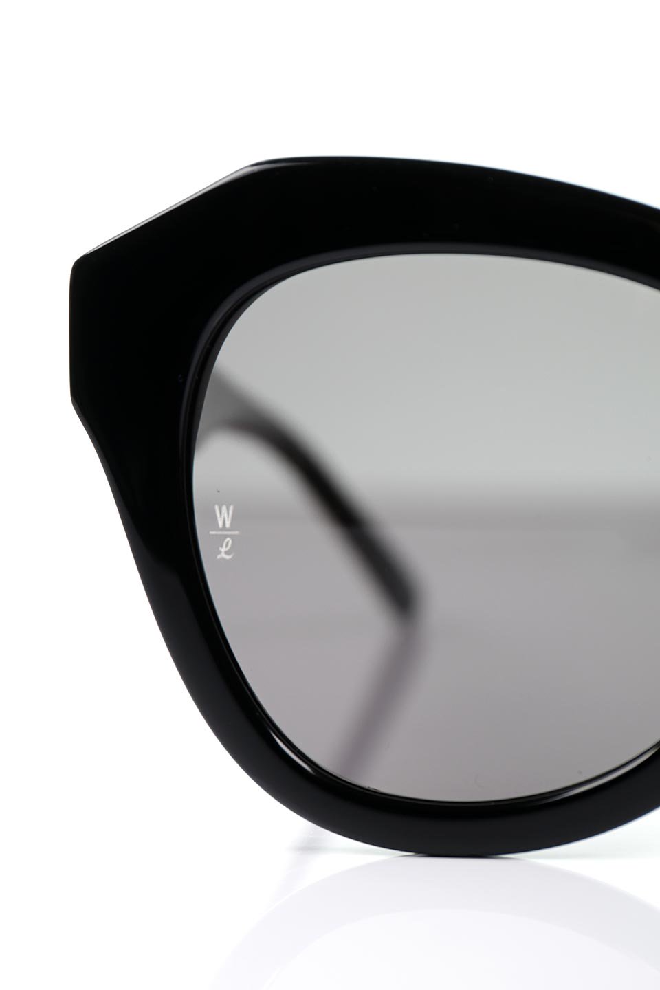 WONDERLANDのCALEXICO(01-GlossBlack/GrayLens)カレキシコ・セルフレーム・サングラス/WONDERLANDのメガネ・サングラスや。女性向けモデル”CALEXICO（カレキシコ）