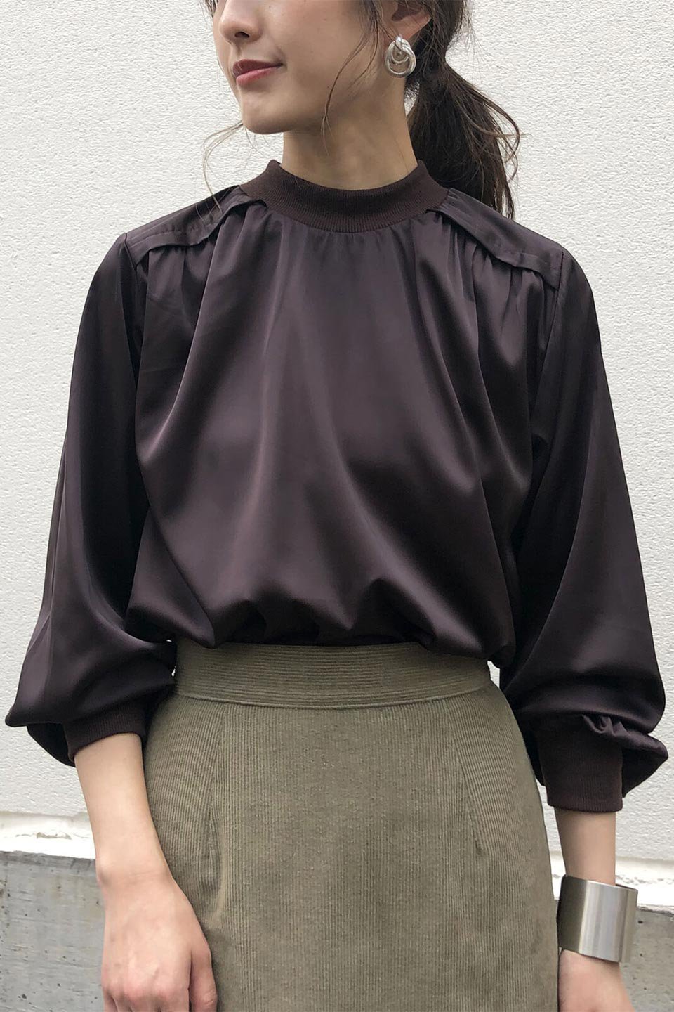 Gathered Satin Blouse サテン・ギャザーブラウス｜海外ファッションの