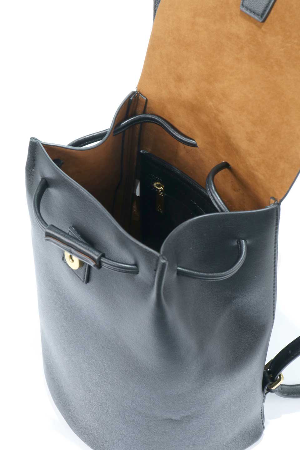 meliebiancoのAubrey(Black)ビーガンレザー・ミニリュック/海外ファッション好きにオススメのインポートバッグとかばん、MelieBianco（メリービアンコ）のバッグやその他。使いやすい程よい大きさのシンプルリュック。なめらかな高級ビーガンレザーを使用したシンプルデザインのアイテム。/thumb-10