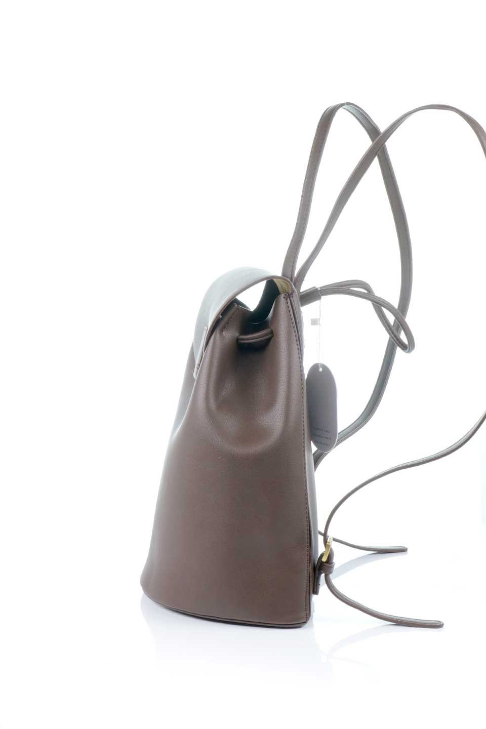 meliebiancoのAubrey(Chocolate)ビーガンレザー・ミニリュック/海外ファッション好きにオススメのインポートバッグとかばん、MelieBianco（メリービアンコ）のバッグやその他。使いやすい程よい大きさのシンプルリュック。なめらかな高級ビーガンレザーを使用したシンプルデザインのアイテム。/thumb-2