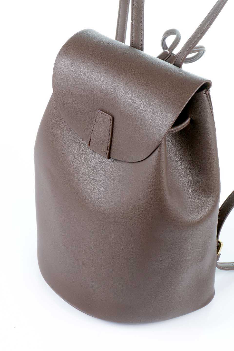 meliebiancoのAubrey(Chocolate)ビーガンレザー・ミニリュック/海外ファッション好きにオススメのインポートバッグとかばん、MelieBianco（メリービアンコ）のバッグやその他。使いやすい程よい大きさのシンプルリュック。なめらかな高級ビーガンレザーを使用したシンプルデザインのアイテム。/thumb-5