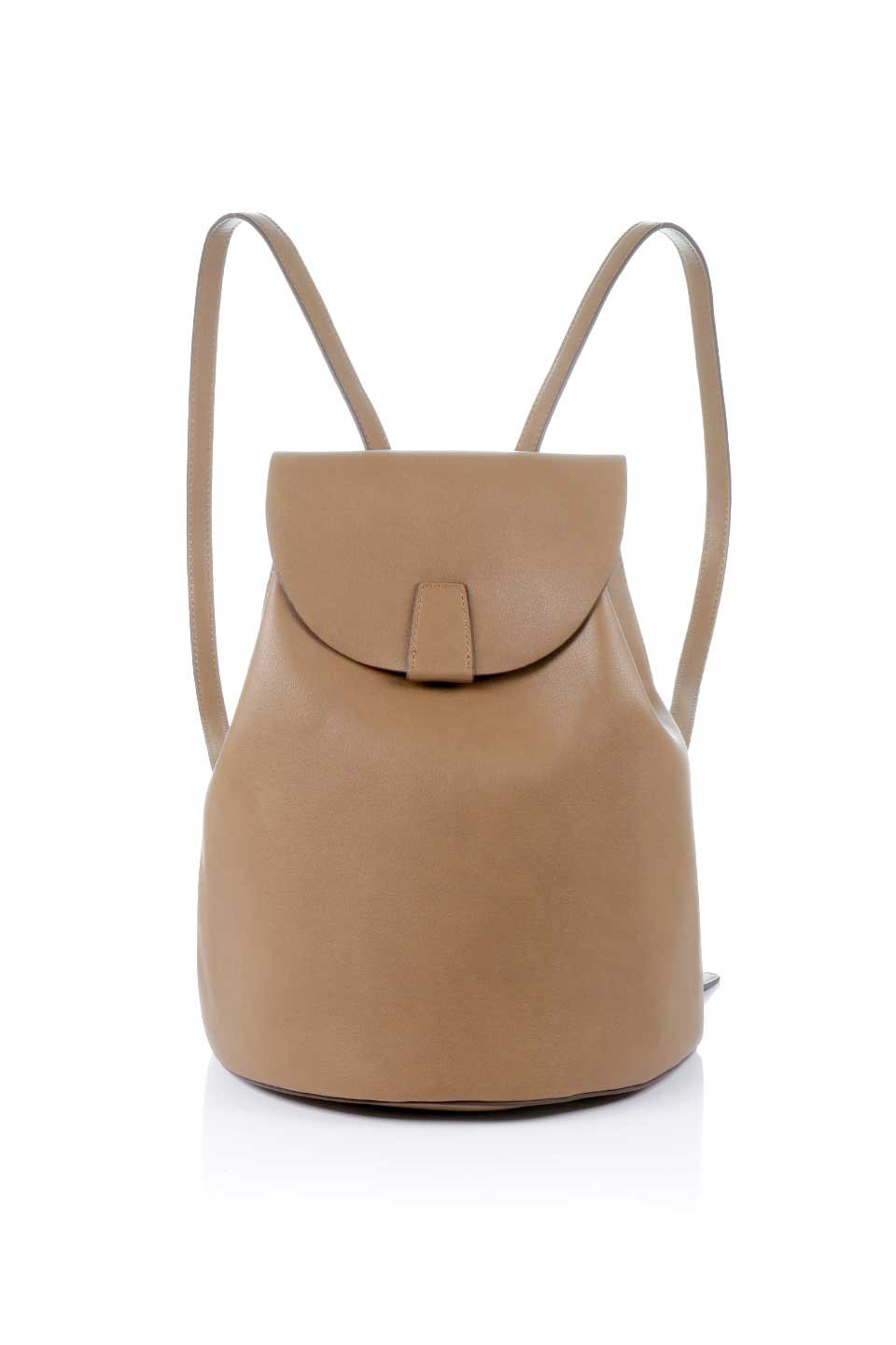 meliebiancoのAubrey(Mocha)ビーガンレザー・ミニリュック/海外ファッション好きにオススメのインポートバッグとかばん、MelieBianco（メリービアンコ）のバッグやその他。使いやすい程よい大きさのシンプルリュック。なめらかな高級ビーガンレザーを使用したシンプルデザインのアイテム。