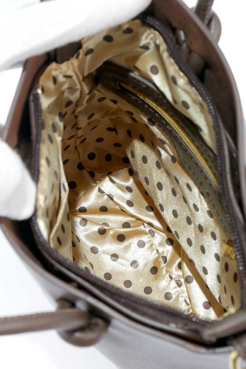 meliebiancoのBailey(Chocolate)仕切り付き・２Ｗａｙミニトートバッグ/海外ファッション好きにオススメのインポートバッグとかばん、MelieBianco（メリービアンコ）のバッグやショルダーバッグ。仕切りやポケットが豊富で使いやすいミニトートバッグ。中央の仕切りの中にもポケットが付いています。/thumb-11