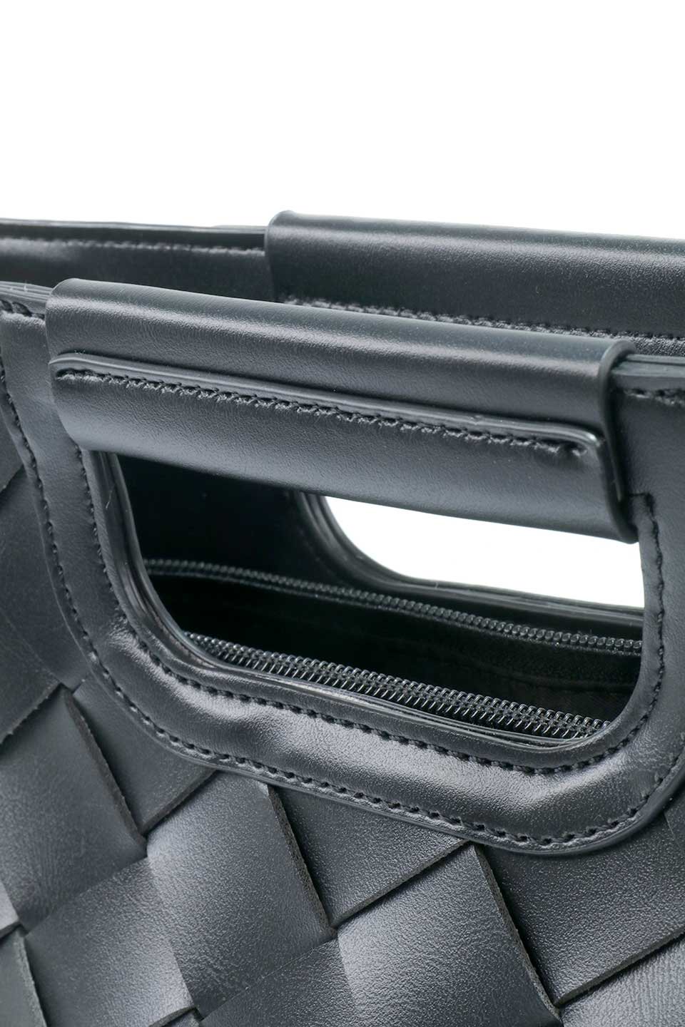 meliebiancoのRobbie(Black)ハンドウーブン・ミニハンドバッグ/海外ファッション好きにオススメのインポートバッグとかばん、MelieBianco（メリービアンコ）のバッグやハンドバッグ。手織りのぬくもりを感じる手頃な大きさのハンドバッグ。耐久性のあるプレミアムビーガンレザーを使用しているので普段使いに最適です。/main-6