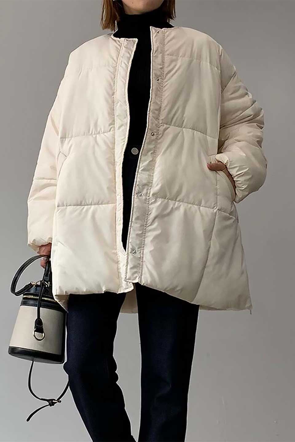 CollarlessOversizedInsulationJacketファイバーダウン・ノーカラージャケット大人カジュアルに最適な海外ファッションのothers（その他インポートアイテム）のアウターやコート。たっぷりシルエットのビッグダウンジャケット。ふんわり軽い中綿入りで風も寒さもシャットアウト。/thumb-25
