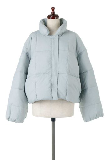 海外ファッションや大人カジュアルに最適なインポートセレクトアイテムのOversized Insulation Short Jacket ファイバーダウン・ショートジャケット