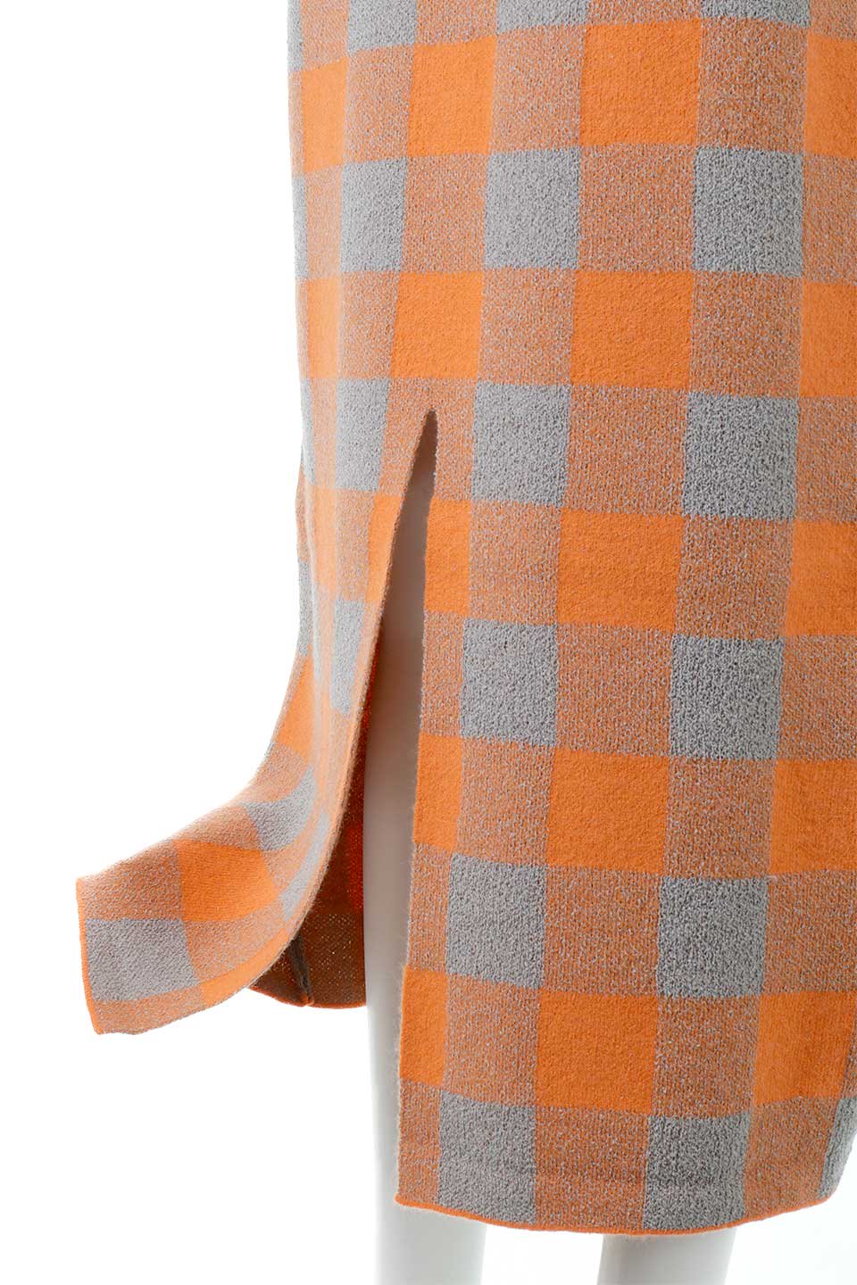 BuffaloCheckJaquartKnitSkirtバッファローチェック・ニットスカート大人カジュアルに最適な海外ファッションのothers（その他インポートアイテム）のボトムやスカート。明るいカラーリングが可愛いバッファローチェックのニットスカート。ジャカード織りの程よい厚さで秋〜春まで楽しめるスカートです。/thumb-23