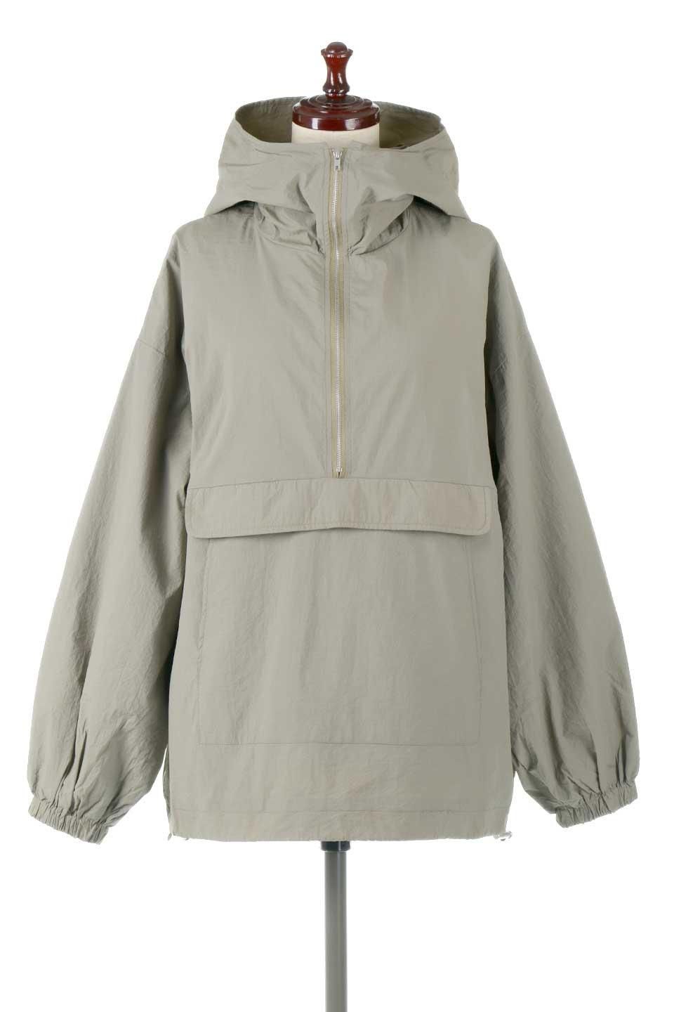 MALBON フード付きアノラックジャケット ベージュ/グリーン MALBON フード付きアノラックジャケット ベージュ/グリーン