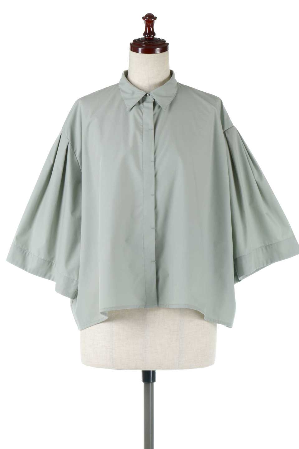 FlareHalfSleeveShirtsフレアスリーブ・五分袖シャツ大人カジュアルに最適な海外ファッションのothers（その他インポートアイテム）のトップスやシャツ・ブラウス。春夏に着たい半袖シャツをフレアスリーブにしたアイテム。サラッとしてなめらかな質感のシャツ生地を使用。