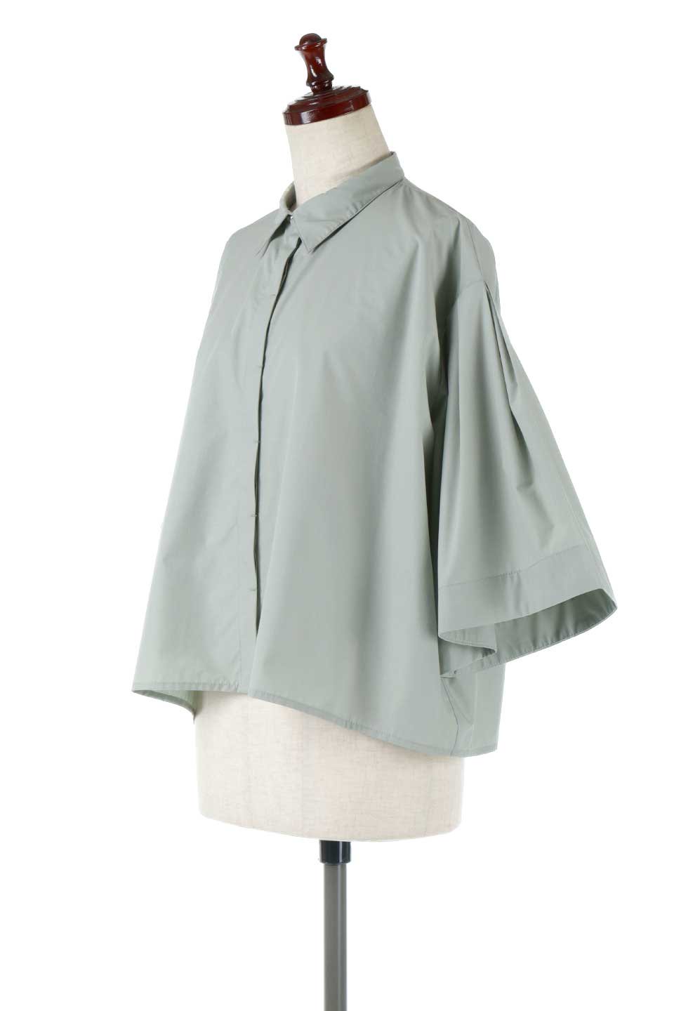 FlareHalfSleeveShirtsフレアスリーブ・五分袖シャツ大人カジュアルに最適な海外ファッションのothers（その他インポートアイテム）のトップスやシャツ・ブラウス。春夏に着たい半袖シャツをフレアスリーブにしたアイテム。サラッとしてなめらかな質感のシャツ生地を使用。/thumb-1