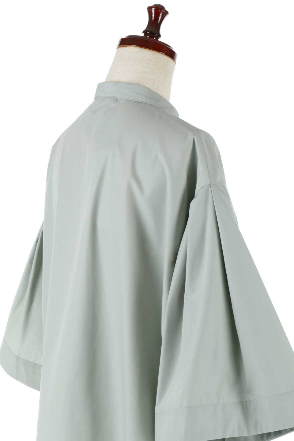 FlareHalfSleeveShirtsフレアスリーブ・五分袖シャツ大人カジュアルに最適な海外ファッションのothers（その他インポートアイテム）のトップスやシャツ・ブラウス。春夏に着たい半袖シャツをフレアスリーブにしたアイテム。サラッとしてなめらかな質感のシャツ生地を使用。/main-15