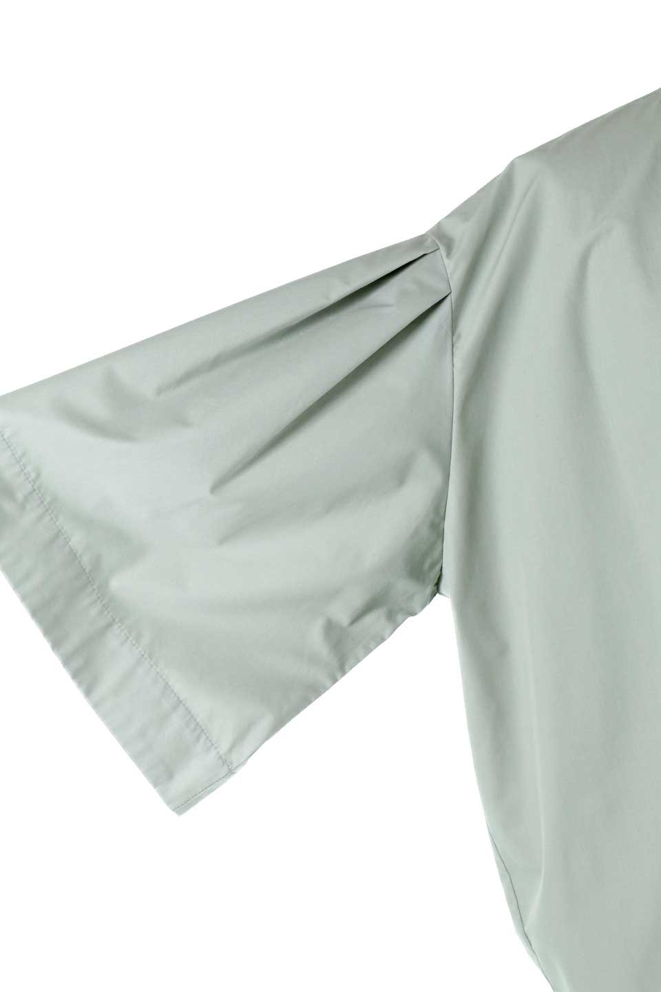 FlareHalfSleeveShirtsフレアスリーブ・五分袖シャツ大人カジュアルに最適な海外ファッションのothers（その他インポートアイテム）のトップスやシャツ・ブラウス。春夏に着たい半袖シャツをフレアスリーブにしたアイテム。サラッとしてなめらかな質感のシャツ生地を使用。/main-18