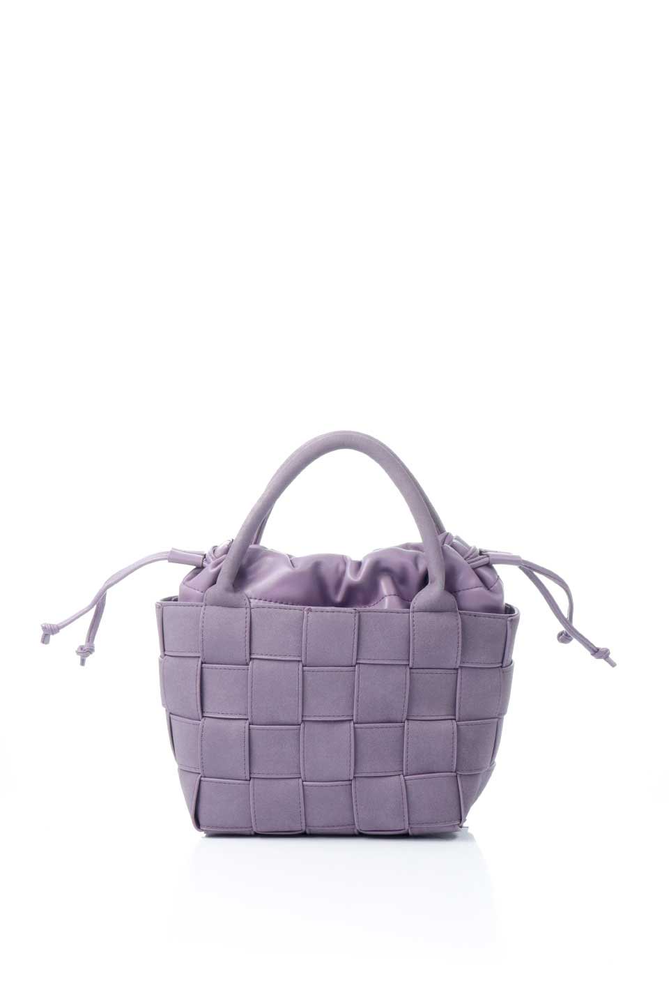 meliebiancoのLyndsey(Lavender)ワイドウーヴン・ハンドバッグ/海外ファッション好きにオススメのインポートバッグとかばん、MelieBianco（メリービアンコ）のバッグやハンドバッグ。ヴィーガンレザーを使用した編み込みの斜め掛けバッグのリンゼイは、ソフトなスエードのような仕上げで取り外し可能なポーチ付き。ポーチは共生地のドローコードとマグネットボタンで閉じることができます。