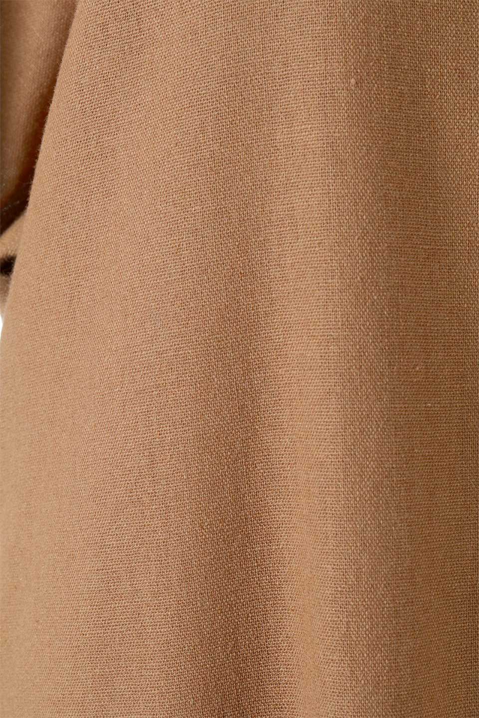 FrenchLinenCanvasDressフレンチリネン・カフスデザインワンピース大人カジュアルに最適な海外ファッションのothers（その他インポートアイテム）のワンピースやマキシワンピース。袖のデザインが際立つフルオープンのシャツワンピース。アームホールのカーブと袖口のギャザー、カフスのリボンが魅力的なアイテム。/thumb-17