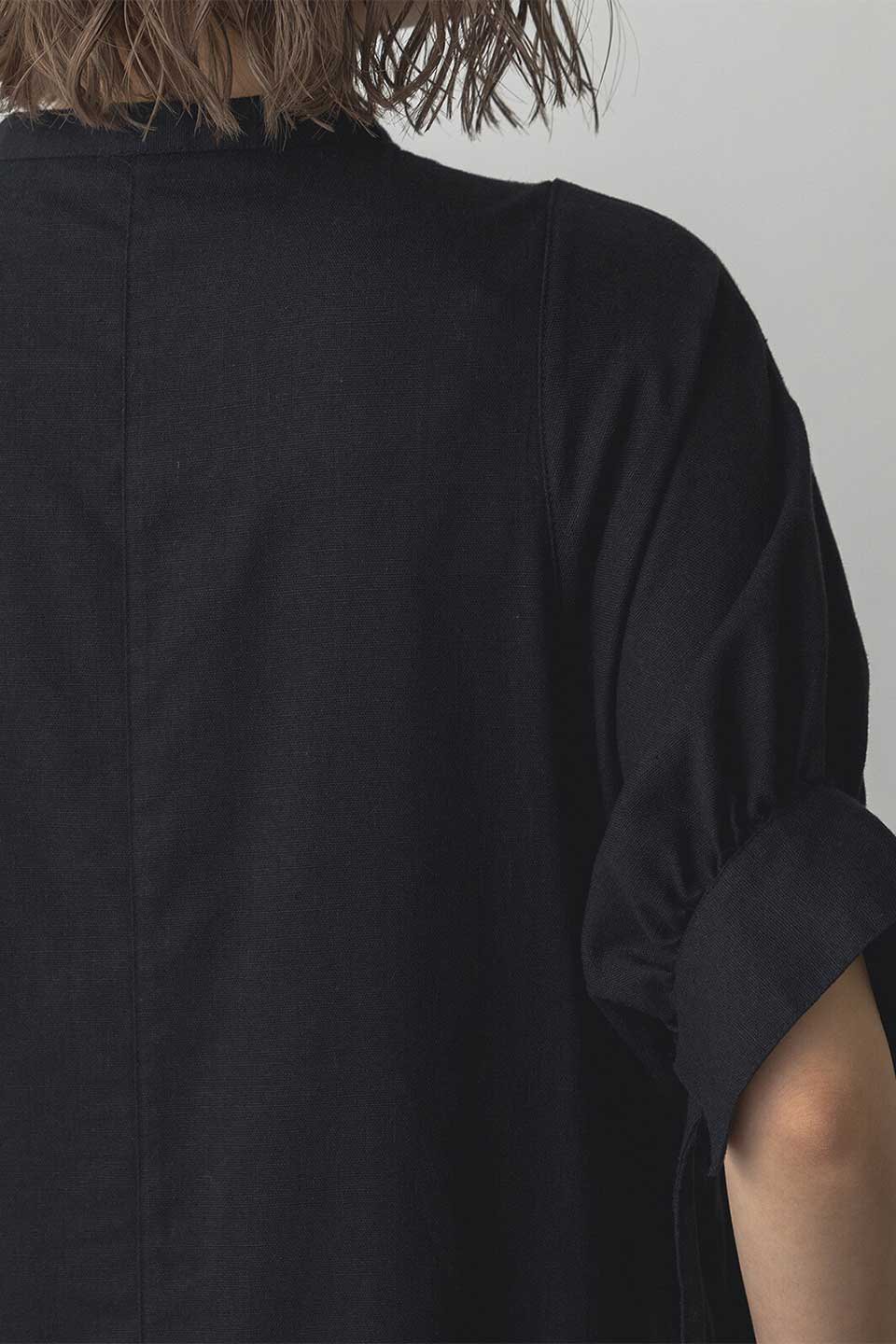 FrenchLinenCanvasDressフレンチリネン・カフスデザインワンピース大人カジュアルに最適な海外ファッションのothers（その他インポートアイテム）のワンピースやマキシワンピース。袖のデザインが際立つフルオープンのシャツワンピース。アームホールのカーブと袖口のギャザー、カフスのリボンが魅力的なアイテム。/thumb-25