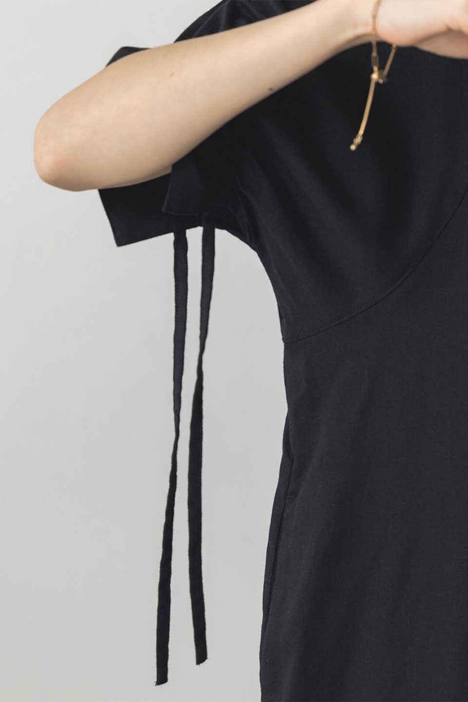 FrenchLinenCanvasDressフレンチリネン・カフスデザインワンピース大人カジュアルに最適な海外ファッションのothers（その他インポートアイテム）のワンピースやマキシワンピース。袖のデザインが際立つフルオープンのシャツワンピース。アームホールのカーブと袖口のギャザー、カフスのリボンが魅力的なアイテム。/main-26